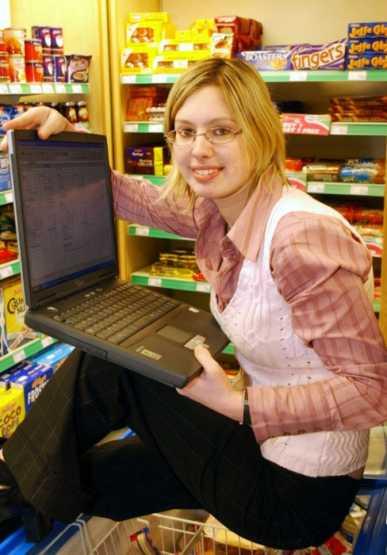 Photograph of Graduate Fair At Thurso - 7 April 2005