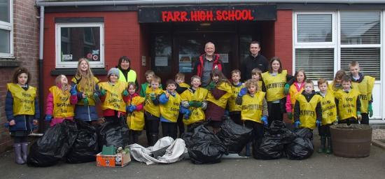 Photograph of Farr Kids Clean Up